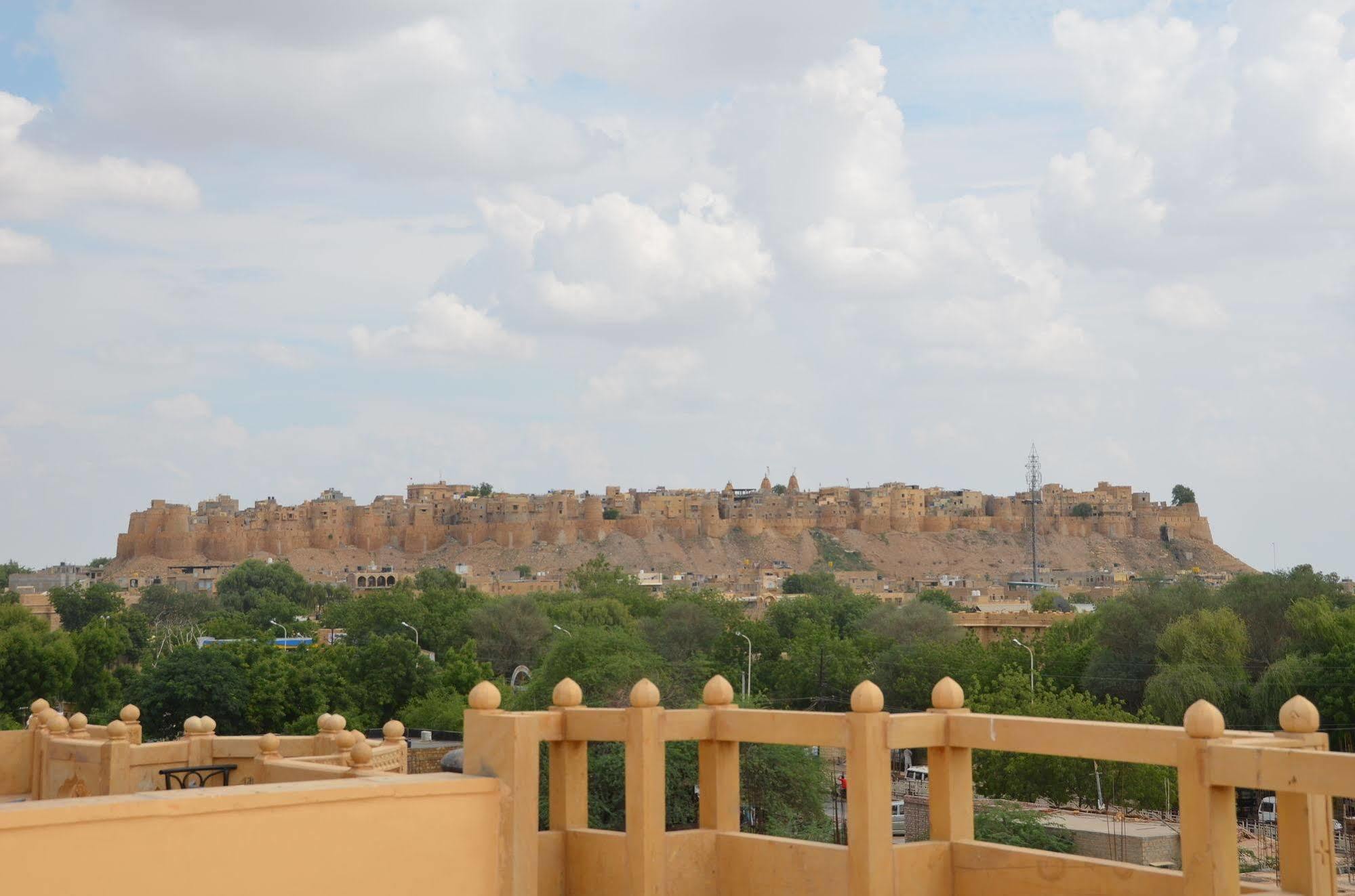 Hotel The Golden House Jaisalmer Exterior foto